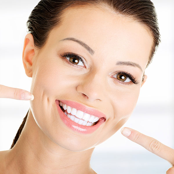 美容牙科<span>Teeth Whitening</span>